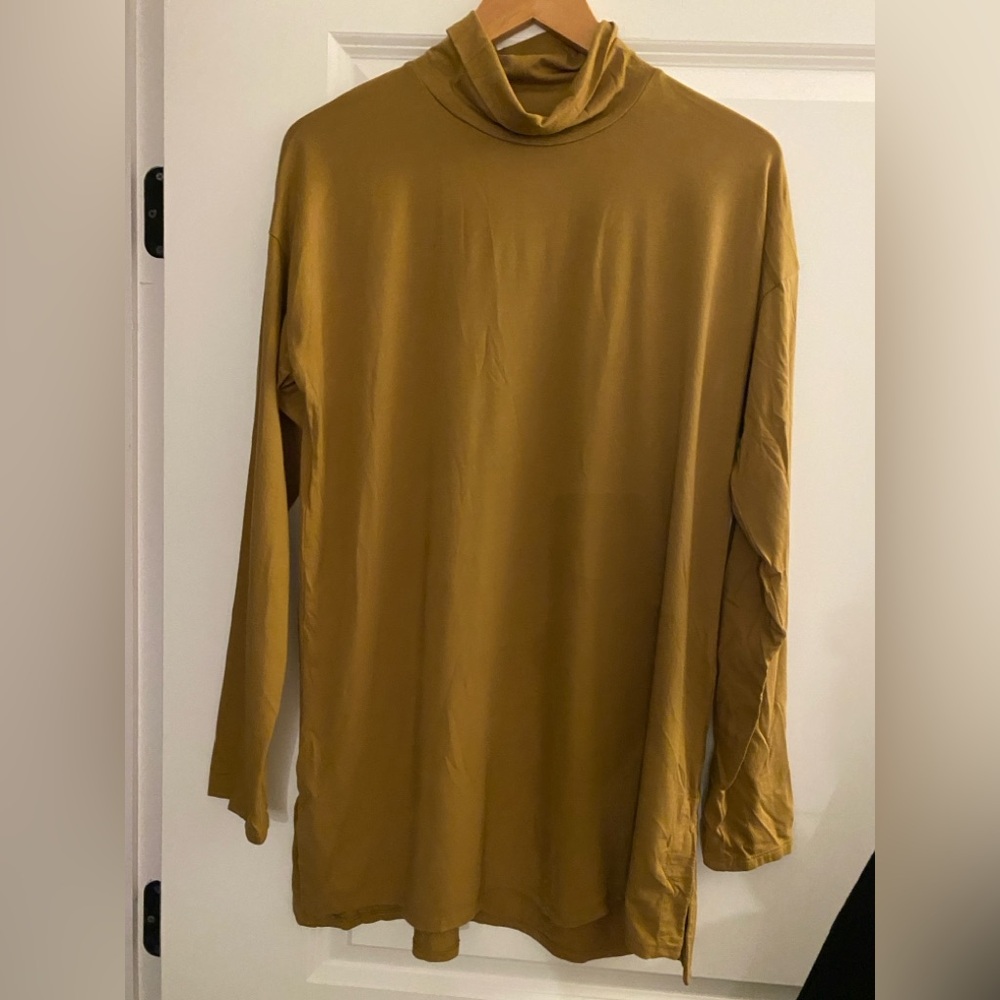 J. Jill Luxe Supima® high-low Turtleneck Tunic Tall.  Medium.  elevated comfort